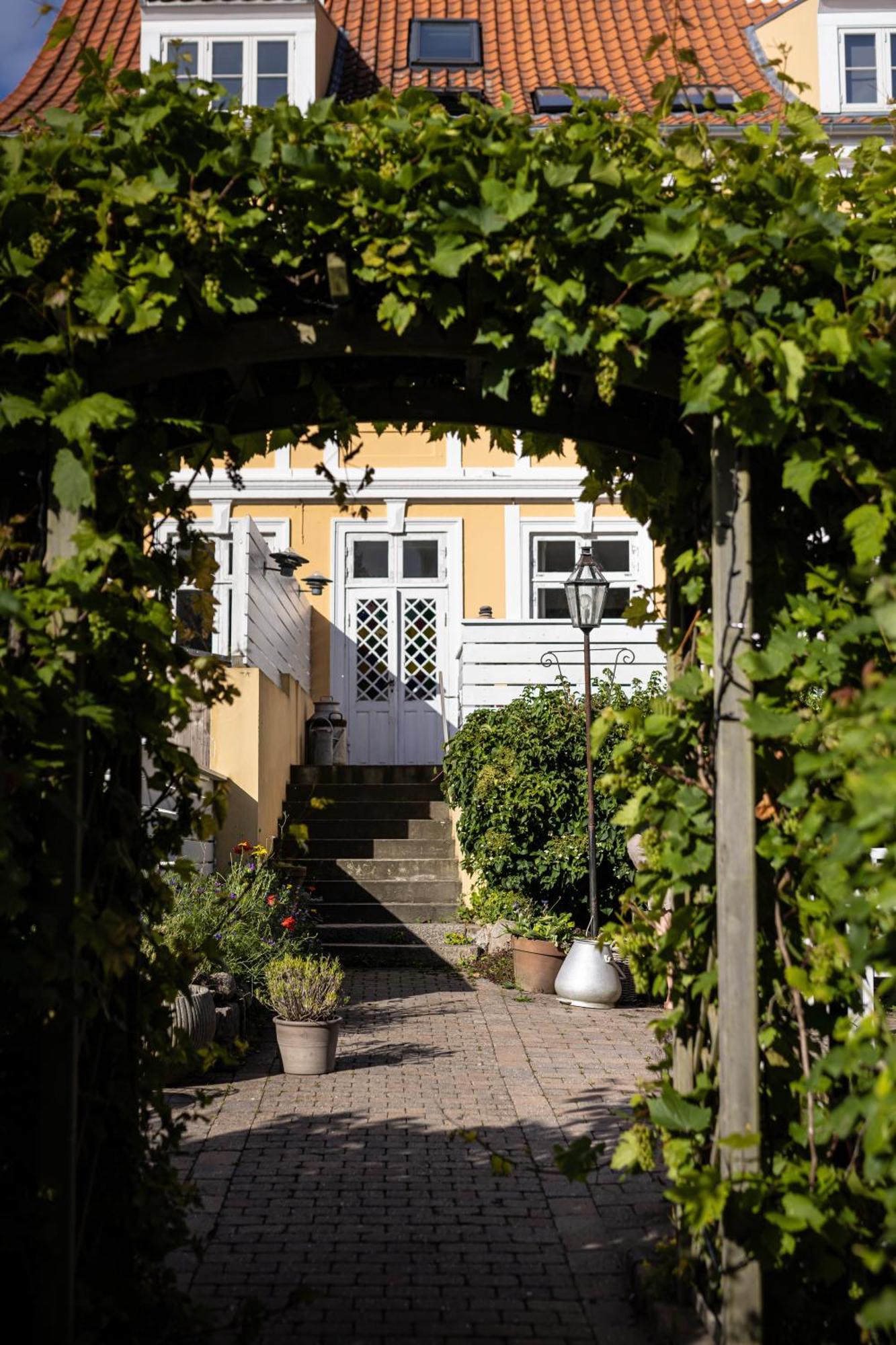 Arnfeldt Hotel Ærøskøbing Exterior foto